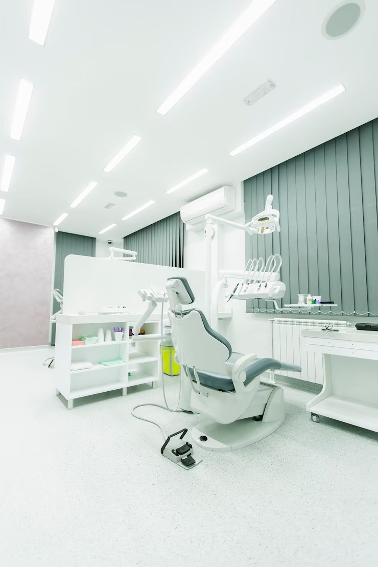 oficina-dentista_52137-11849